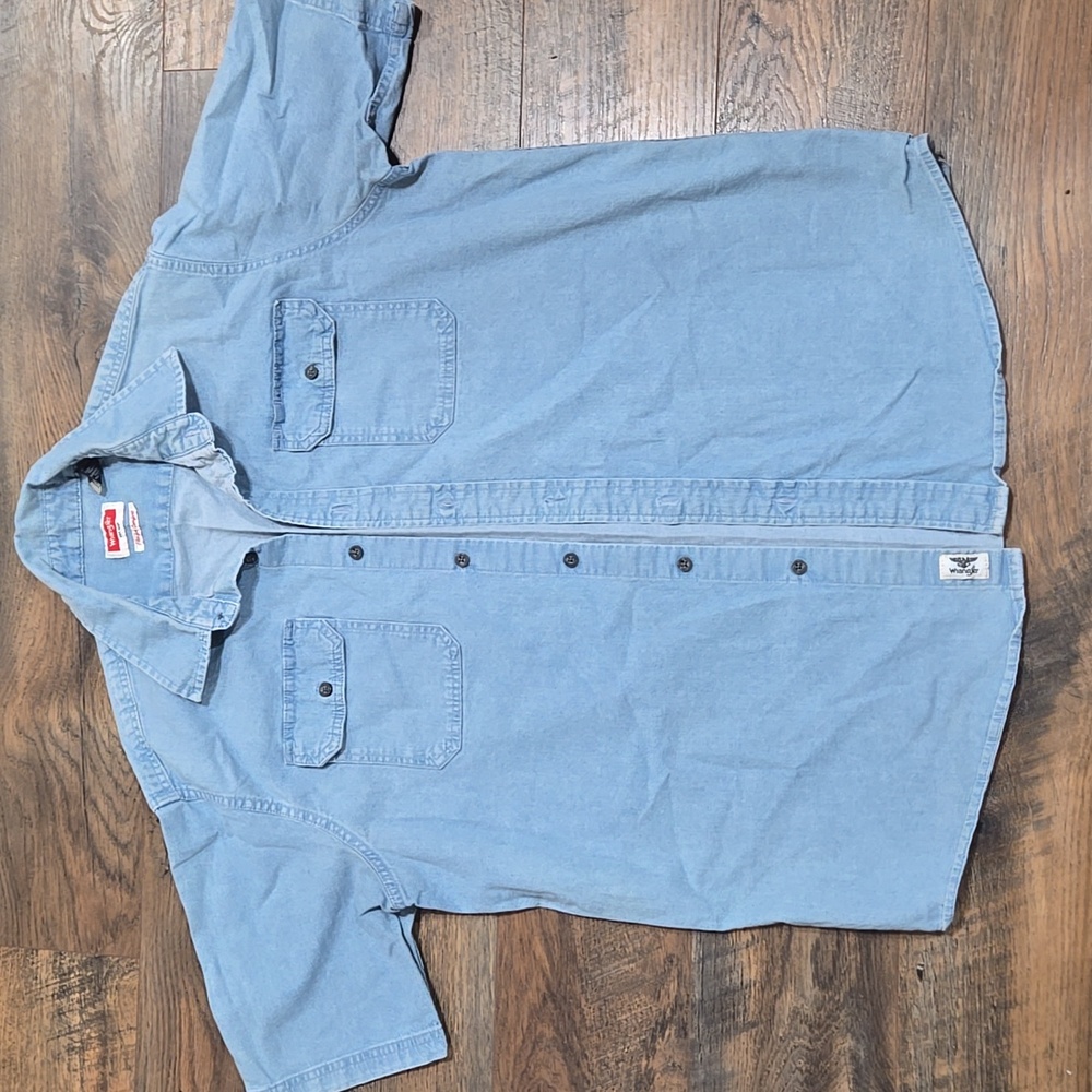 Wrangler Mens Light Blue Casual Button Down Shirt